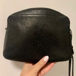 🔴SOLD🔴YSL camera bag